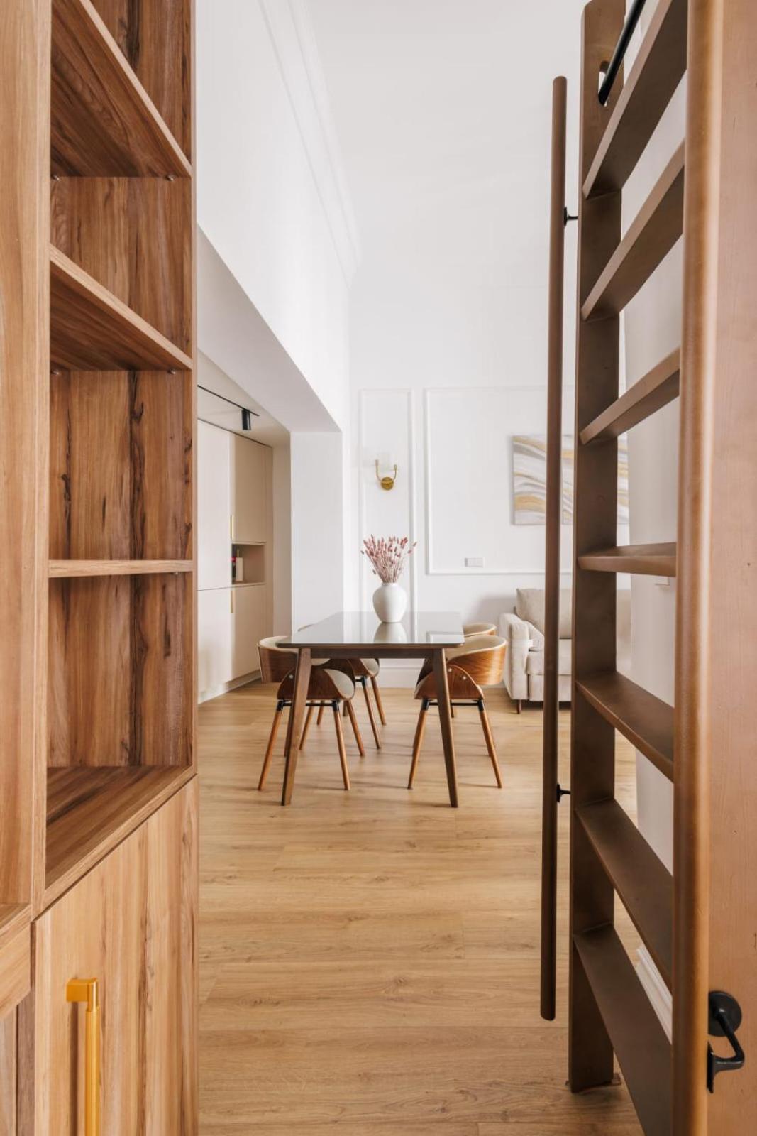 Stunning Apartment Near Gran Via Metro Madrid Exterior foto